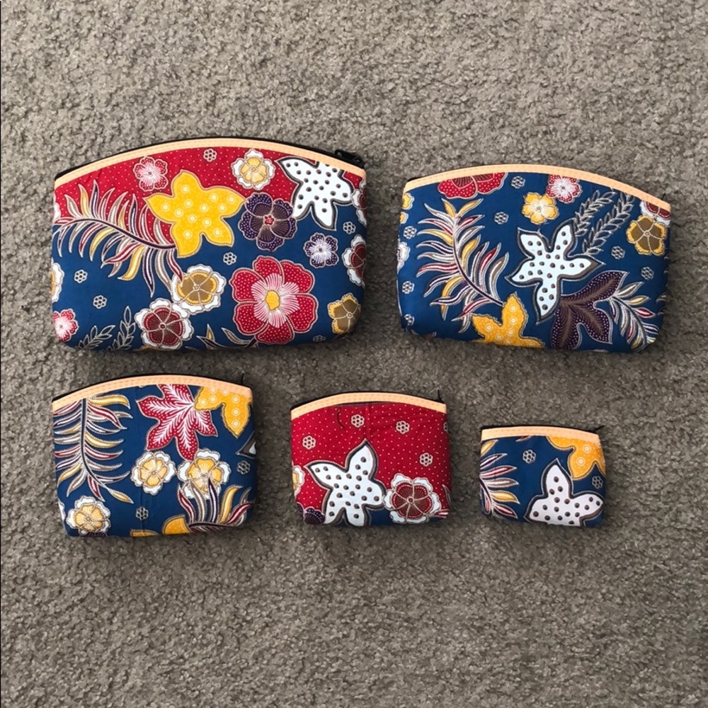 5 in 1 Indonesian BATIK clutch. BRAND NEW.